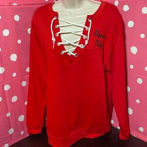 NWT S VS PINK University of Cincinnati Queen City Bearcats sweatshirt